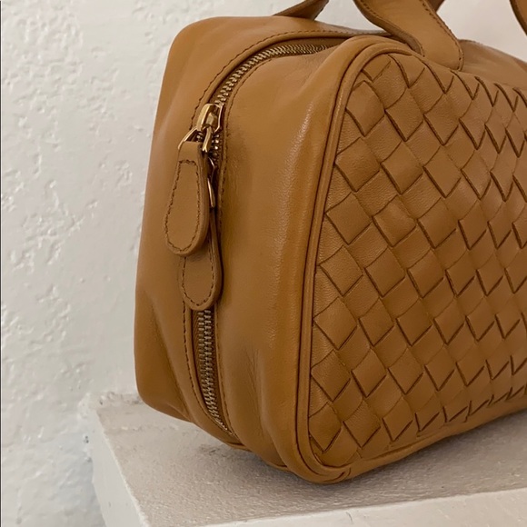 Bottega Venetta Intrecciato caramel mini bag - Picture 2 of 16